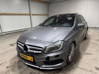 Mercedes A-klasse 180 90kW Automaat Pano Prestige picture 10