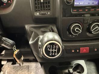 Peugeot Boxer 2.2BlueHDI 121kW Zwaar Kiper PRO DC picture 24