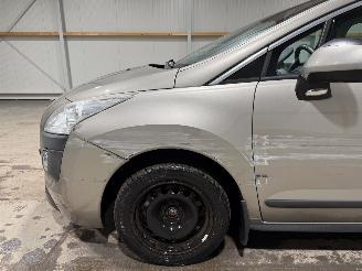 Peugeot 3008 1.6THP 115kW Clima Premiére picture 17