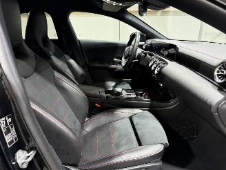 Mercedes Cla-klasse Shootingbrake 180 100kW Automaat Premium Plus picture 39