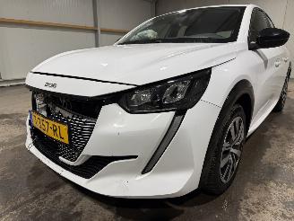 Peugeot e-208 50kWh 100kW Active Pack picture 24