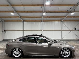 krockskadad bil auto Tesla Model S 85D 311kW Pano Base 2015/11