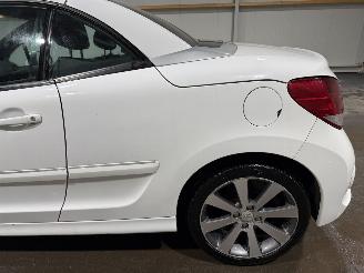 Peugeot 207 1.6THP 115kW Cabrio Roland Garros picture 23