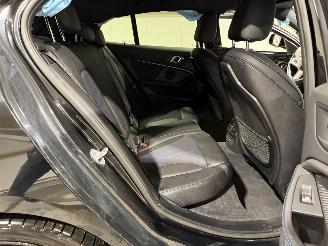 BMW 1-serie 118i 103kW Automaat Executive Edition picture 39