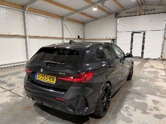 BMW 1-serie 118i 103kW Automaat Executive Edition picture 6