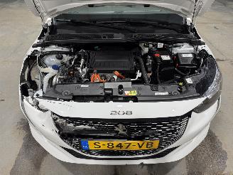 Peugeot e-208 EV 50kWh 100kW Active picture 26