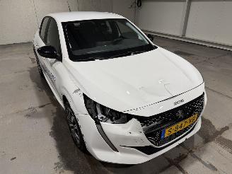 Peugeot e-208 EV 50kWh 100kW Active picture 18