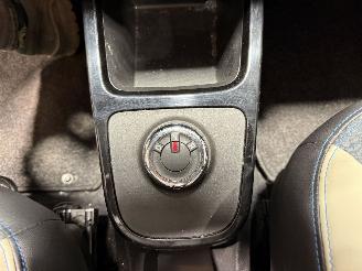 Dacia Spring 27kWh 33kW Comfort Plus Orange Pack picture 34