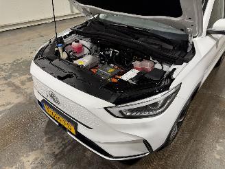 MG ZS 50kWh 130kW EV Standard Range Comfort picture 27