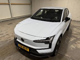 Volvo EX30 69kWh 200kW Single Motor Extended Range Plus picture 19