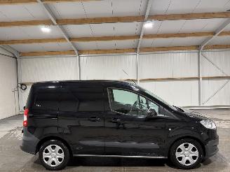 damaged commercial vehicles Ford Transit Courier Van 1.5TDCI 55kW Camera 2017/10