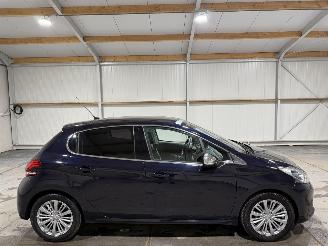 Unfallwagen Peugeot 208 1.2PureTech 81kW Clima Allure 2018/8