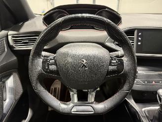 Peugeot 308 1.2PureTech 96kW GT-Line picture 21
