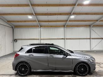 Unfallwagen Mercedes A-klasse 180 90kW Automaat Pano Ambition 2018/2