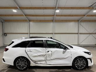 Kia Ceed 1.5T-GDI 103kW Automaat Pano GT-Plusline picture 1