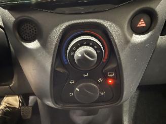 Toyota Aygo 1.0VVT-i 53kW X picture 35