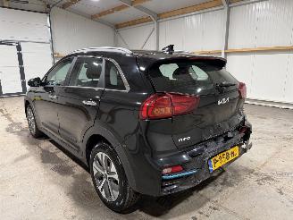 Kia e-Niro 64kWh 150kW Automaat Dynamicline picture 12