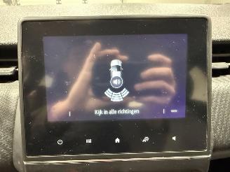 Renault Clio 1.0TCE 74kW Intens picture 42