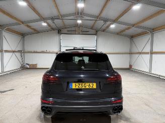 Porsche Cayenne S E-HYBRID 3.0S 245kW Pano picture 7