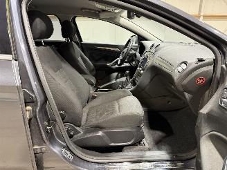 Ford Mondeo 2.0 16V 107kW Limited picture 21