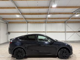 damaged passenger cars Tesla Model Y 75kWh Long Range 258kW AWD 2023/9