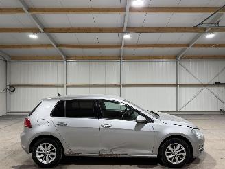krockskadad bil auto Volkswagen Golf 1.2TSI 77kW Clima Navi Camera  Highline 2013/7
