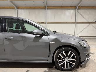 Volkswagen e-Golf 36kWh 100kW Automaat E-Dition picture 14