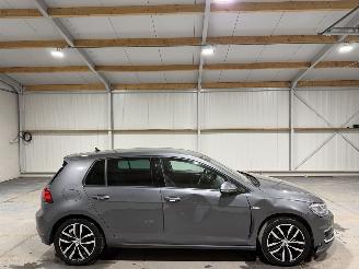 skadebil auto Volkswagen e-Golf 36kWh 100kW Automaat E-Dition 2020/4