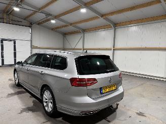 Volkswagen Passat 1.6TDI 88kW Automaat Business Edition R Pano picture 12