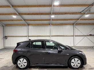 Damaged car Volkswagen ID.3 58kWh 107kW Pro 2022/11