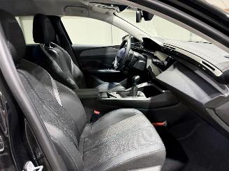 Peugeot 308 SW 1.2PT 96kW Allure Pack Business picture 36