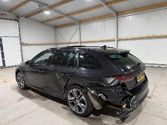 Skoda Octavia RS 1.4TSI iv 110kW Automaat PHEV Business PANO picture 11