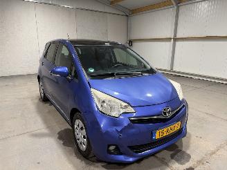 Toyota Verso S 1.3 VVT-i 73kW Automaat Airco Camera Navi Aspiration picture 3