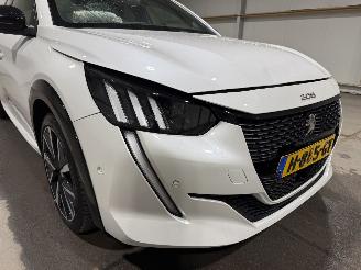 Peugeot 208 GT LINE 1.2PT 74kW Automaat Camera GT picture 22