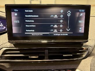 Peugeot 3008 1.2PT 96kW Automaat GT Line Avantage Pano picture 23
