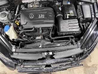 Volkswagen Golf R 2.0TSI 221kW Automaat 4-Motion R Pano picture 29