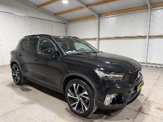 Volvo XC40 1.5T5 Hybrid 132kW Recharge R-Design picture 2