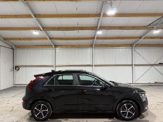 krockskadad bil auto Kia Niro 1.6GDI 77kW Hybrid Automaat DynamicLine 2024/3