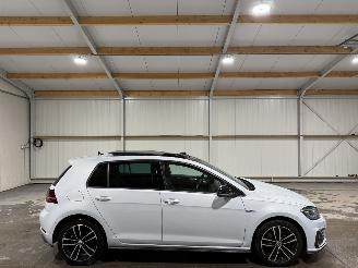 krockskadad bil auto Volkswagen Golf GTE 1.4TSI 110kW Automaat Pano 2018/7