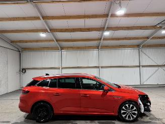krockskadad bil auto Renault Mégane 1.3TCe 103kW Automaat Clima Techno 2023/9