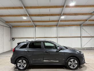 damaged passenger cars Kia e-Niro 64kWh 150kW Automaat DynamicPlusLine 2021/6