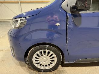Toyota ProAce 2.0D 90kW 8-Pers  Automaat Airco Zoeklicht Zwaailicht picture 15