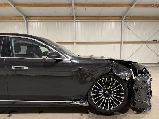 BMW 7-serie 750e 3.0 Hybride 230kW Automaat Luchtvering Xdrive Fulloption picture 14