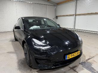 Tesla Model 3 60kWh Standard 175kW RWD Plus picture 3