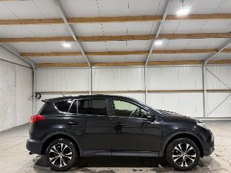 krockskadad bil auto Toyota Rav-4 2.0 112kW Automaat 4WD Style 2015/6
