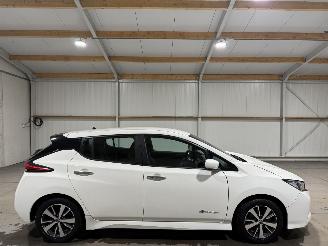 Unfallwagen Nissan Leaf 40kWh 110kW Clima Camera Acenta 2018/11