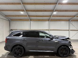 Vaurioauto  passenger cars Kia Sorento 1.6T-GDI PluginHybrid 132kW Automaat 4WD Executiveline 7persoons 2021/4