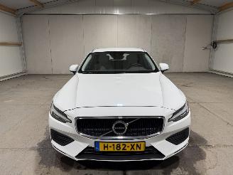 Volvo V-60 2.0T6Hybrid 186kW Automaat Twin Engine AWD Momentum Pro picture 4