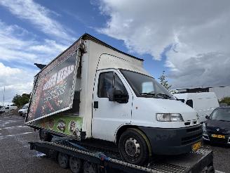 Citroën Jumper 35L 2.5D 63kW Foodtruck picture 3