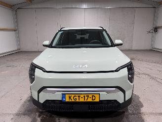 Kia EV3 81.4kWh 150kW Plus picture 4